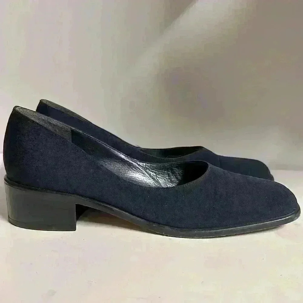 Vintage Stuart Weitzman navy blue cloth square toe black leather heel size 9N